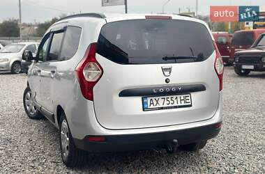 Минивэн Dacia Lodgy 2013 в 