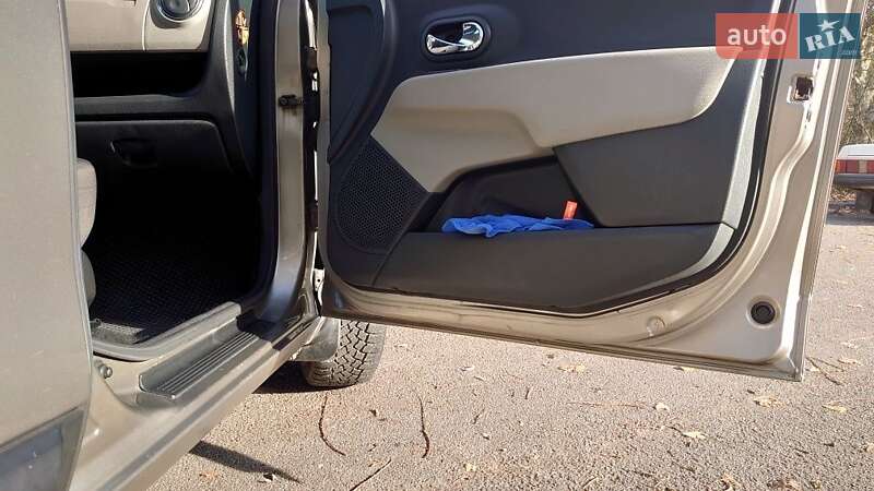 Минивэн Dacia Lodgy 2012 в Черновцах