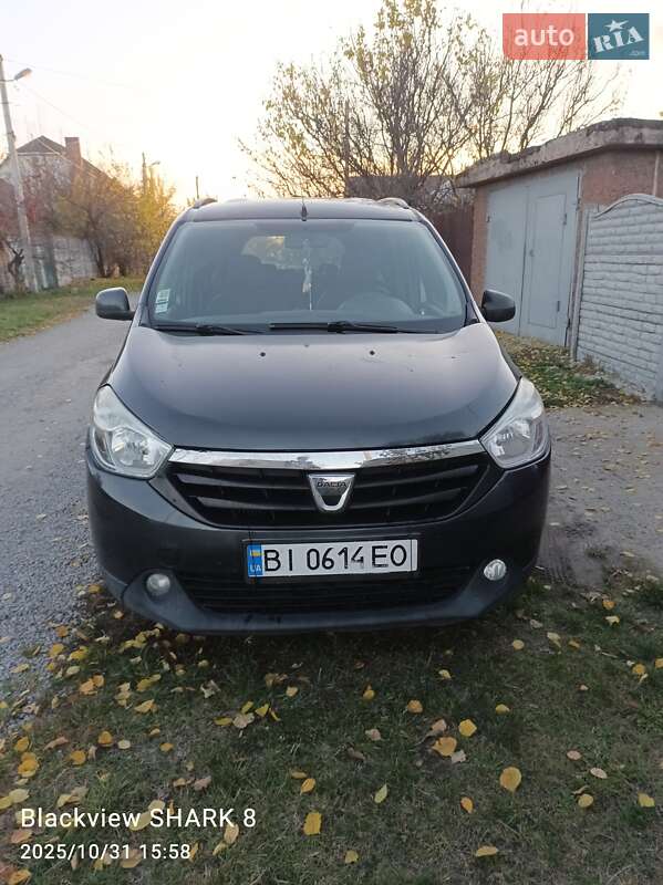 Минивэн Dacia Lodgy 2012 в Кременчуге фото Минивэн Dacia Lodgy 2012 в Кременчуге