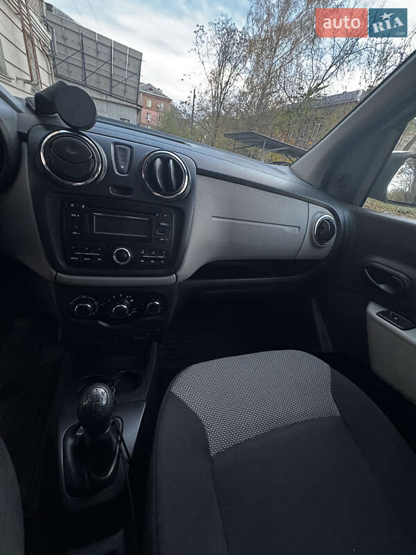 Мінівен Dacia Lodgy 2016 в Кривому Розі