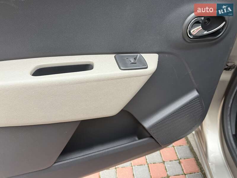 Минивэн Dacia Lodgy 2013 в Виннице фото 88 Минивэн Dacia Lodgy 2013 в Виннице