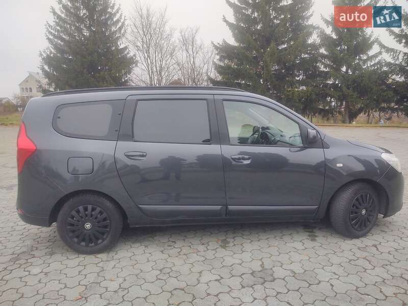 Минивэн Dacia Lodgy 2012 в Дубно