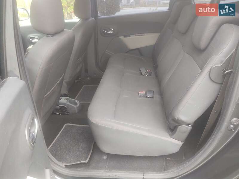 Минивэн Dacia Lodgy 2012 в Дубно