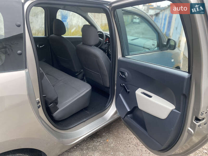 Мінівен Dacia Lodgy 2012 в Рівному