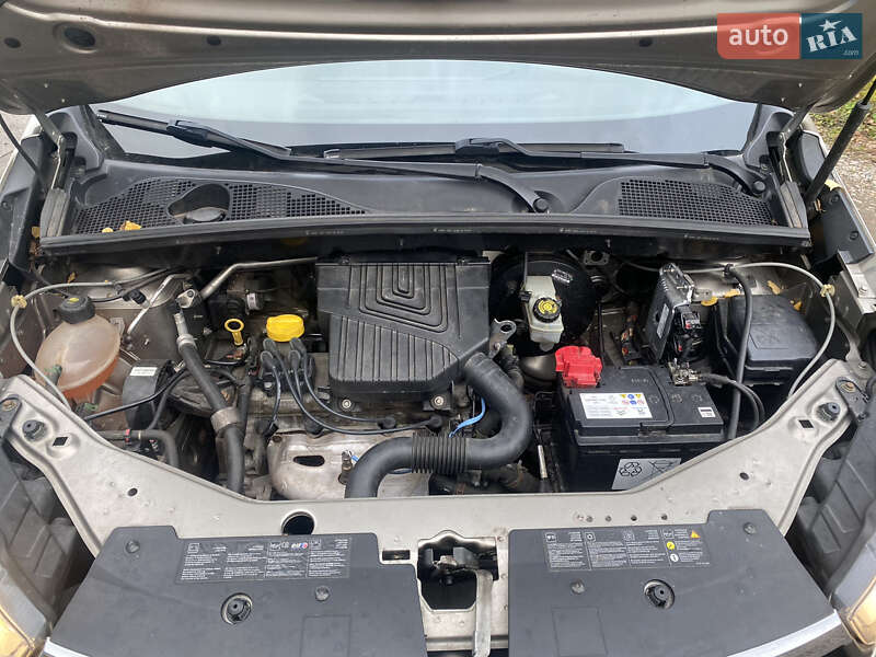 Мінівен Dacia Lodgy 2012 в Рівному