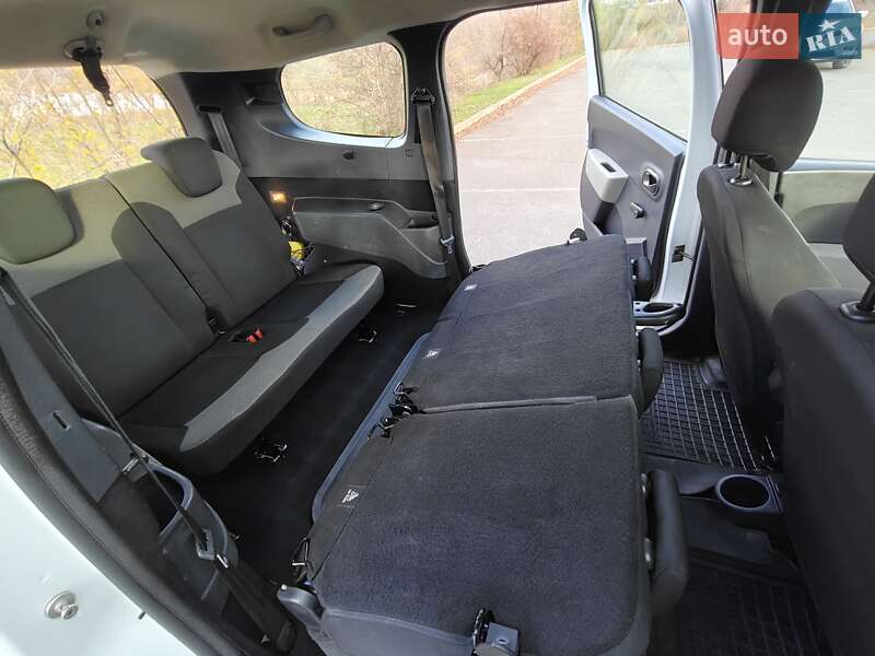 Мінівен Dacia Lodgy 2016 в Кривому Розі