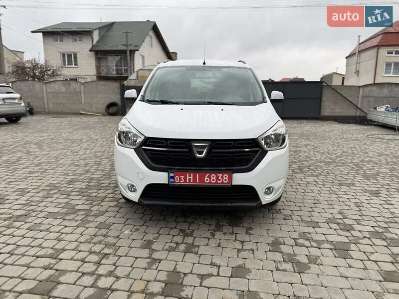 Минивэн Dacia Lodgy 2017 в Львове