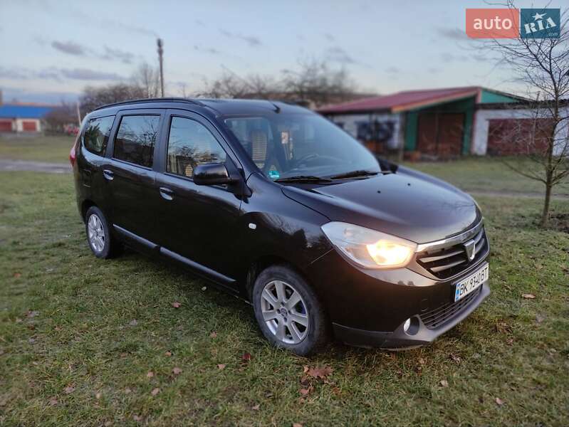 Мінівен Dacia Lodgy 2013 в Сарнах