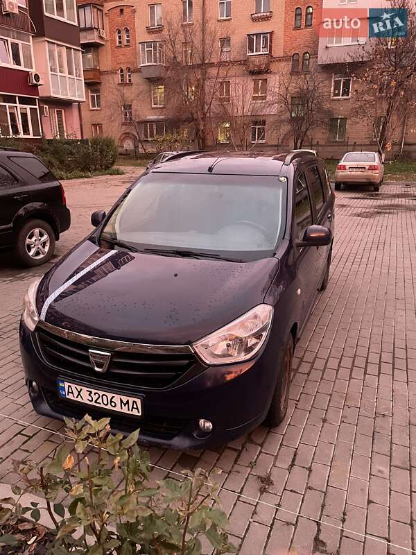 Мінівен Dacia Lodgy 2015 в Харкові