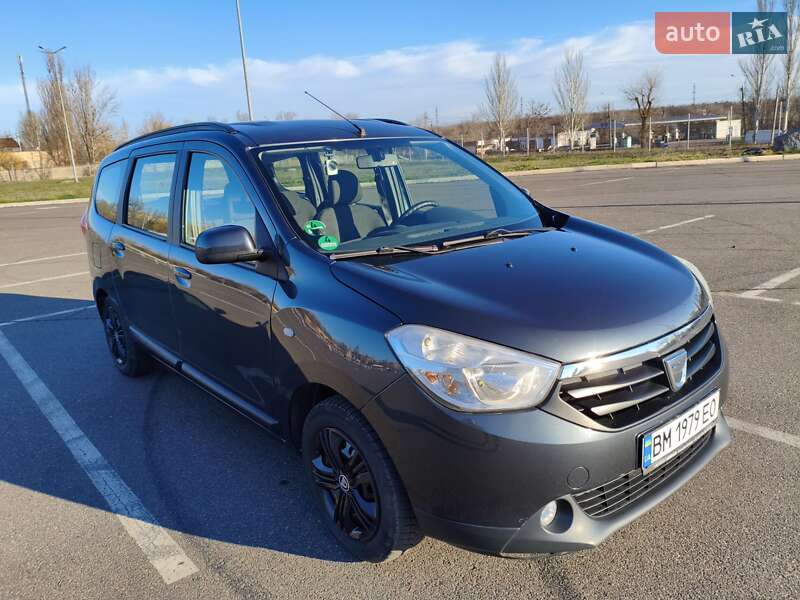 Dacia Lodgy 2012