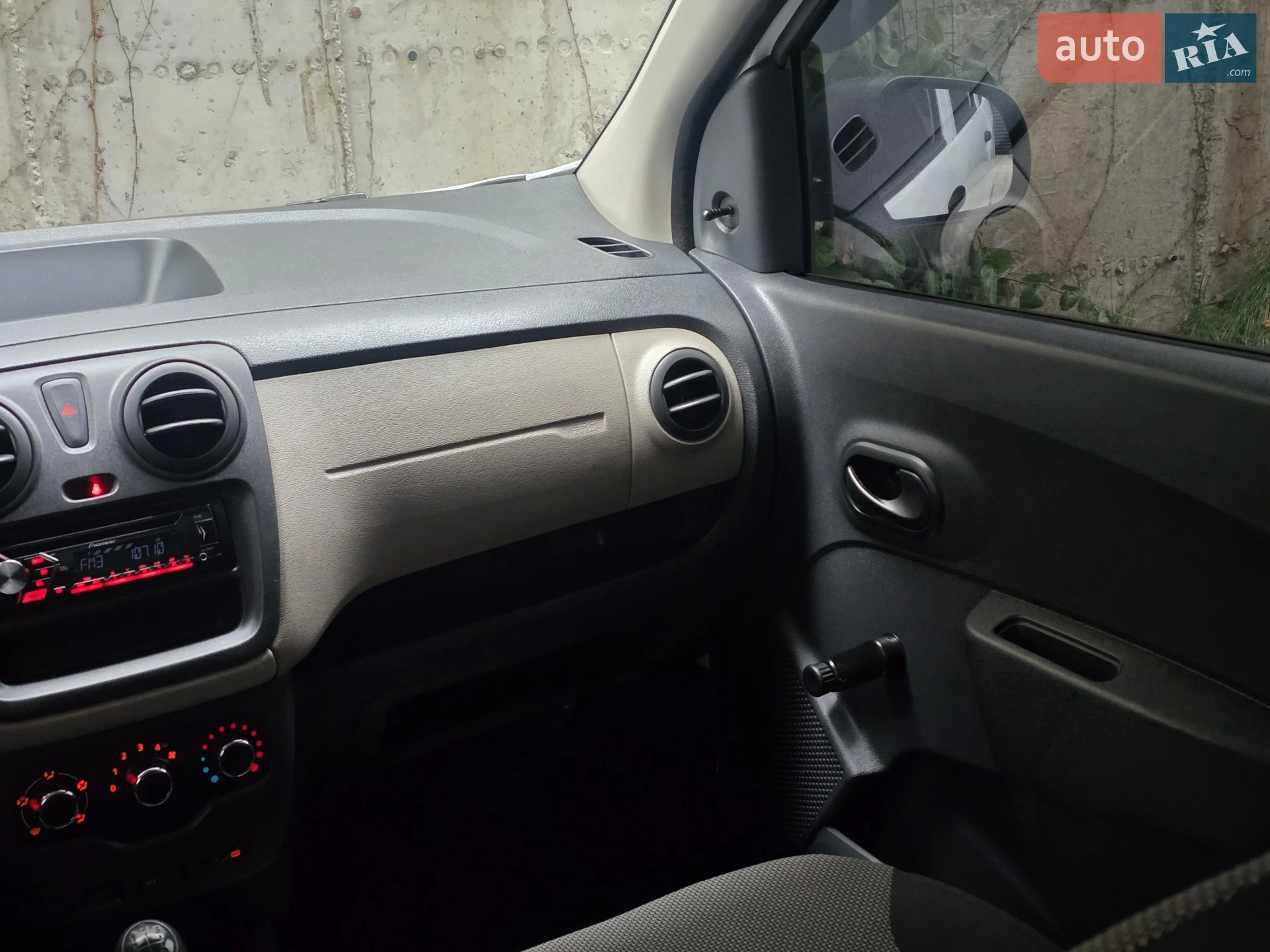 2015 Dacia Lodgy - мініатюра 62