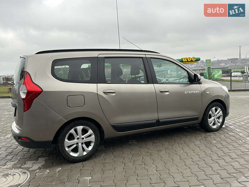 Dacia Lodgy 2012 Dacia Lodgy 2012