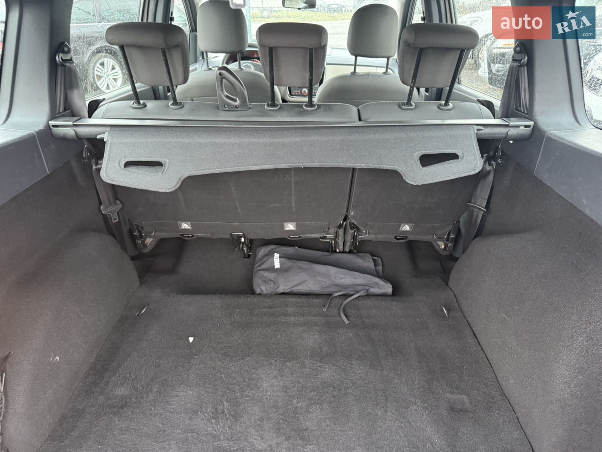 2012 Dacia Lodgy - мініатюра 18