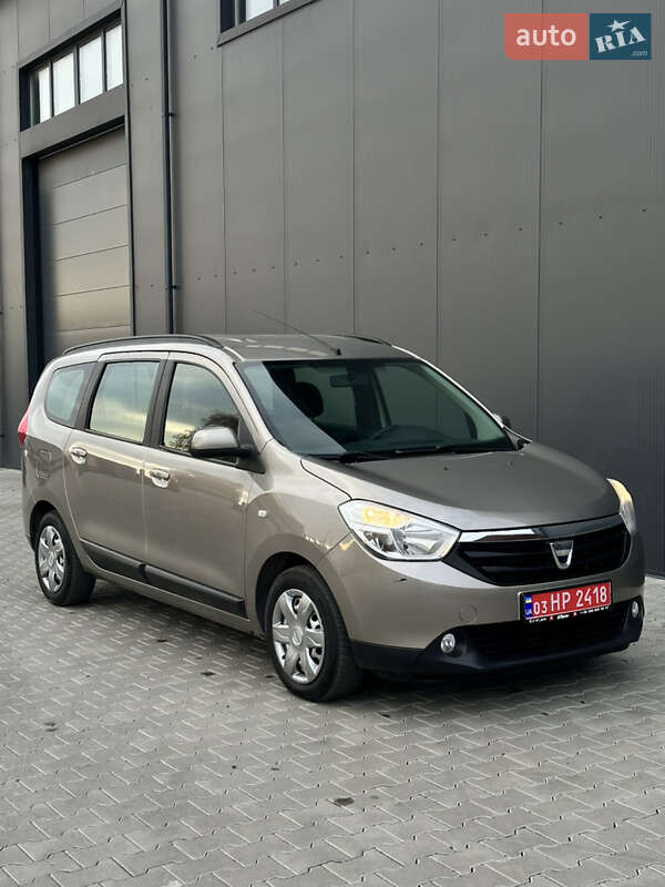 Мінівен Dacia Lodgy 2012 в Луцьку
