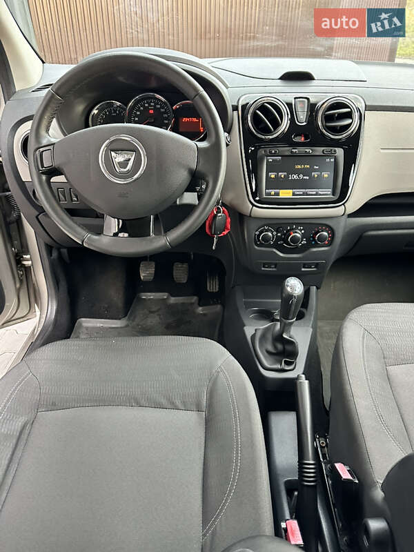 Мінівен Dacia Lodgy 2012 в Луцьку