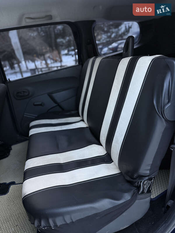 Мінівен Dacia Lodgy 2012 в Івано-Франківську