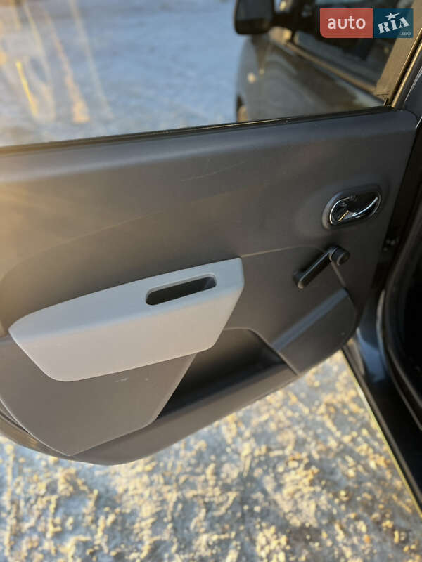 Минивэн Dacia Lodgy 2014 в Дубно фото 45 Минивэн Dacia Lodgy 2014 в Дубно