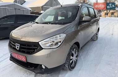 Мінівен Dacia Lodgy 2012 в Луцьку