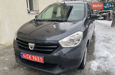 Минивэн Dacia Lodgy 2015 в Стрые