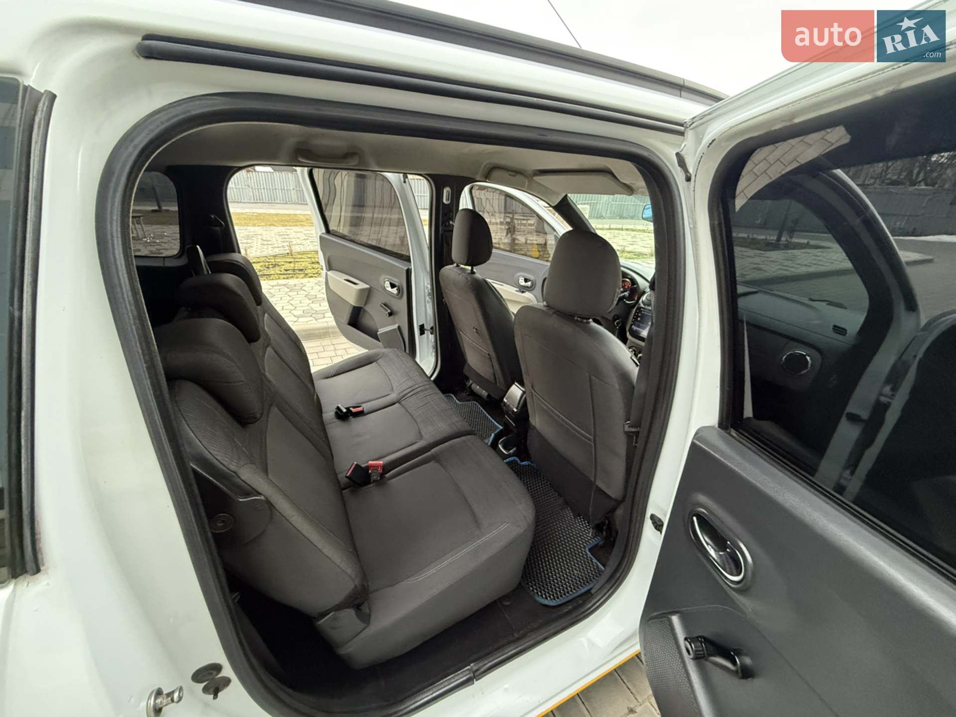 2012 Dacia Lodgy - мініатюра 45