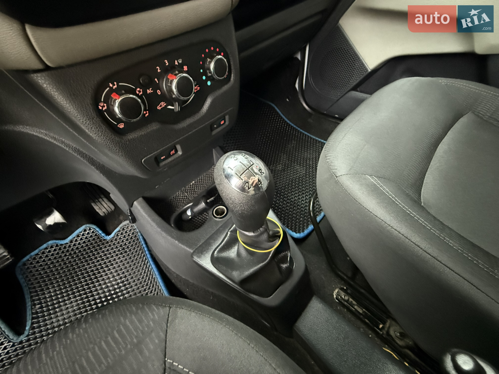 2012 Dacia Lodgy - мініатюра 70