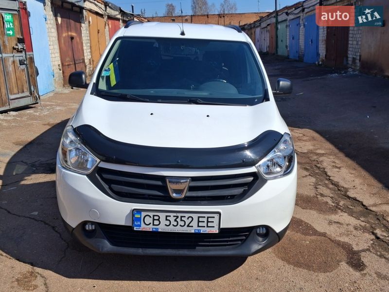 Dacia Lodgy 2013