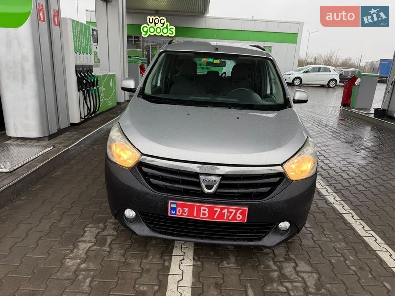 Минивэн Dacia Lodgy 2013 в Луцке