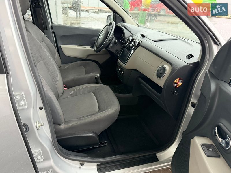 Минивэн Dacia Lodgy 2013 в Луцке