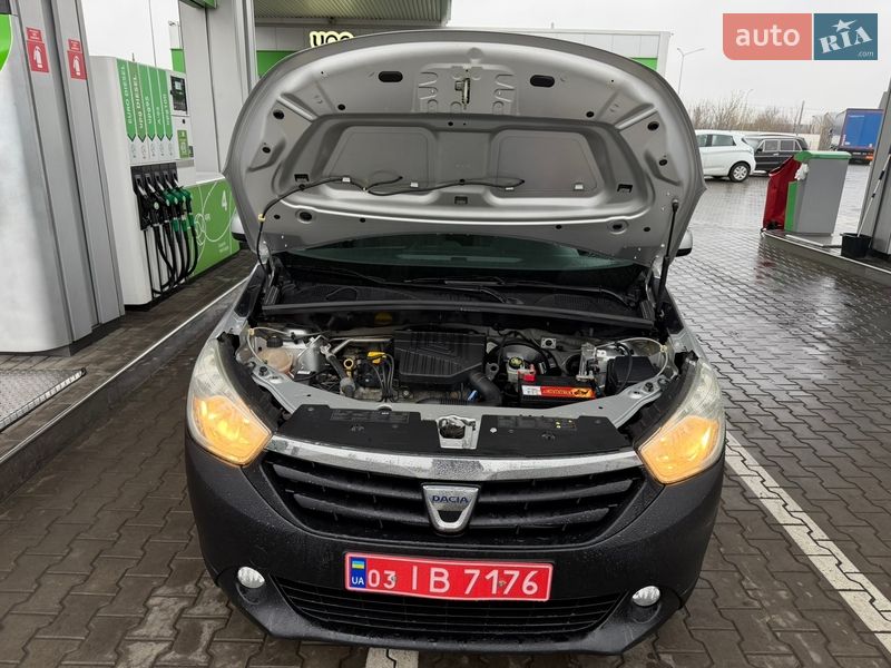 Минивэн Dacia Lodgy 2013 в Луцке