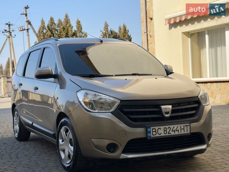 Минивэн Dacia Lodgy 2012 в Львове