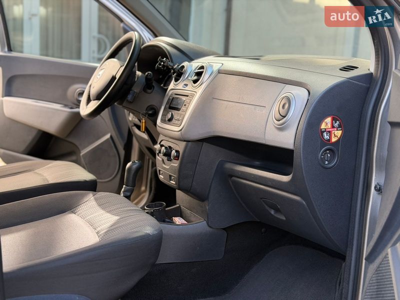 Минивэн Dacia Lodgy 2012 в Львове