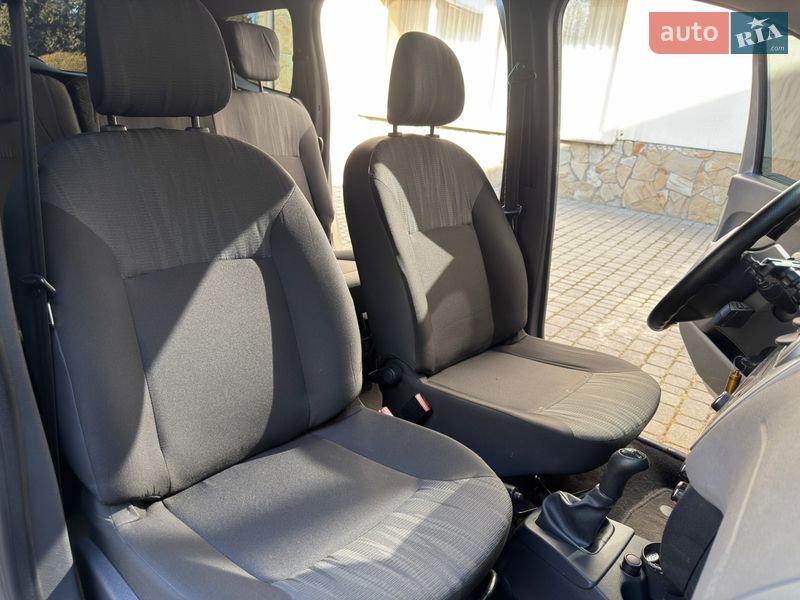 Минивэн Dacia Lodgy 2012 в Львове