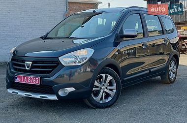 Мінівен Dacia Lodgy 2015 в Луцьку