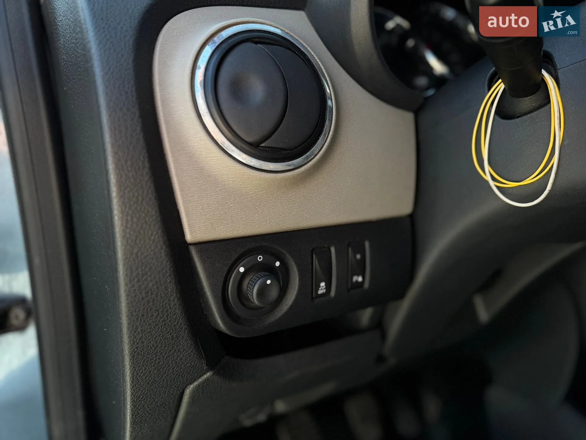 2013 Dacia Lodgy - мініатюра 14