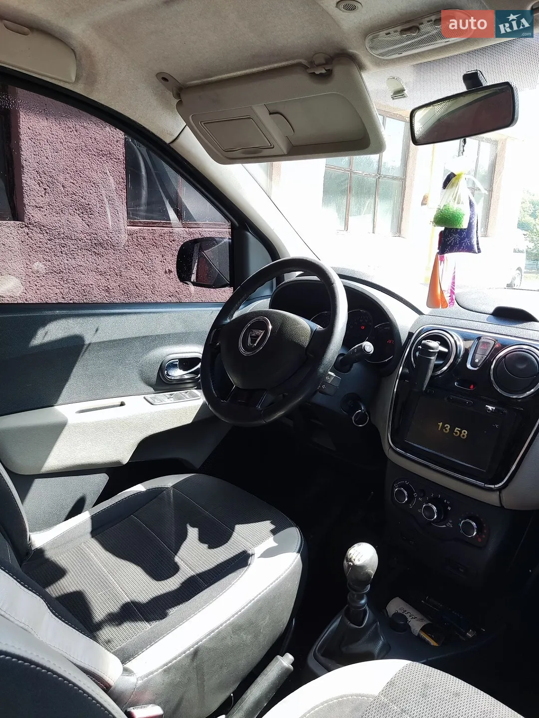2012 Dacia Lodgy - мініатюра 21