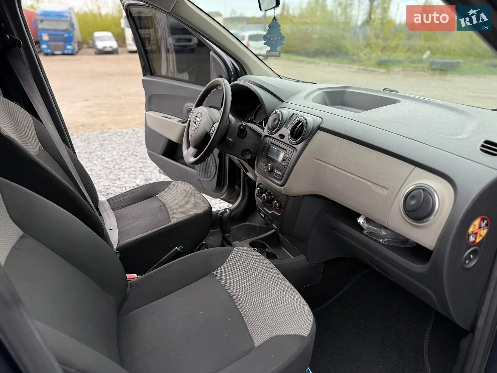 2015 Dacia Lodgy - мініатюра 14