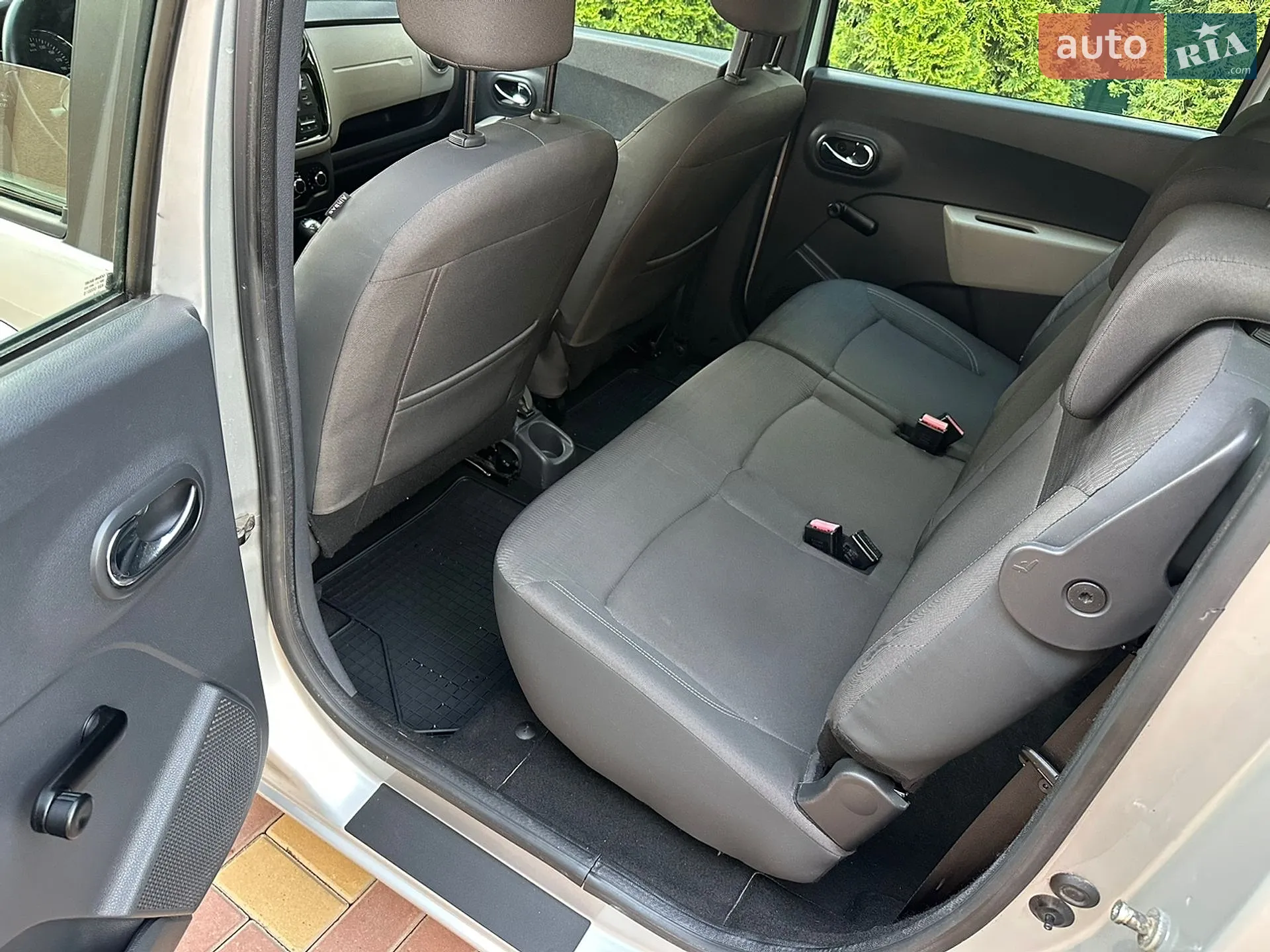 2012 Dacia Lodgy - мініатюра 35