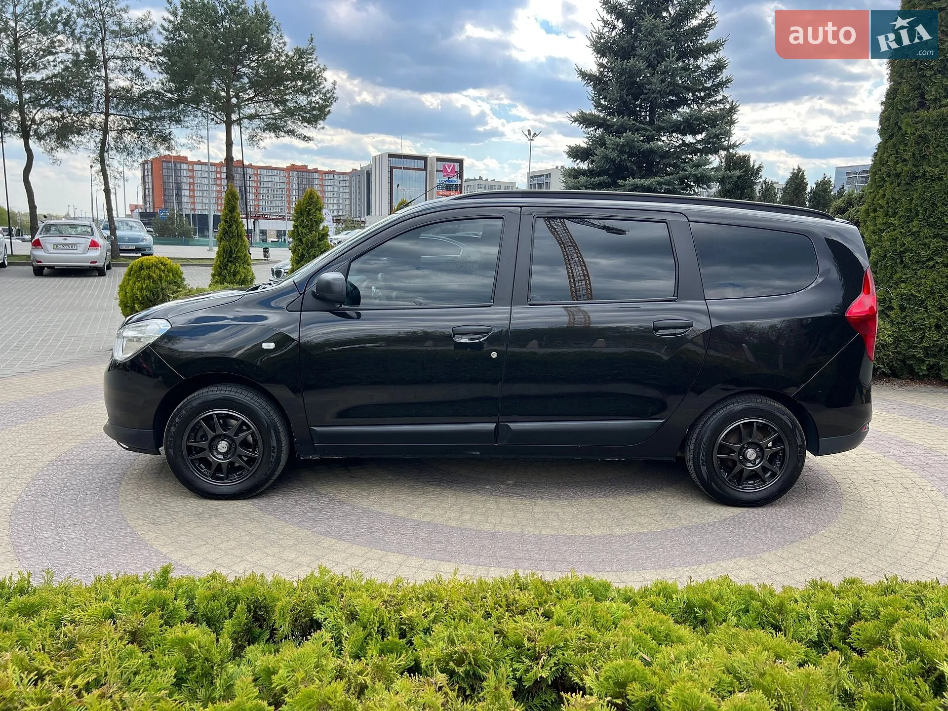 2013 Dacia Lodgy - мініатюра 4