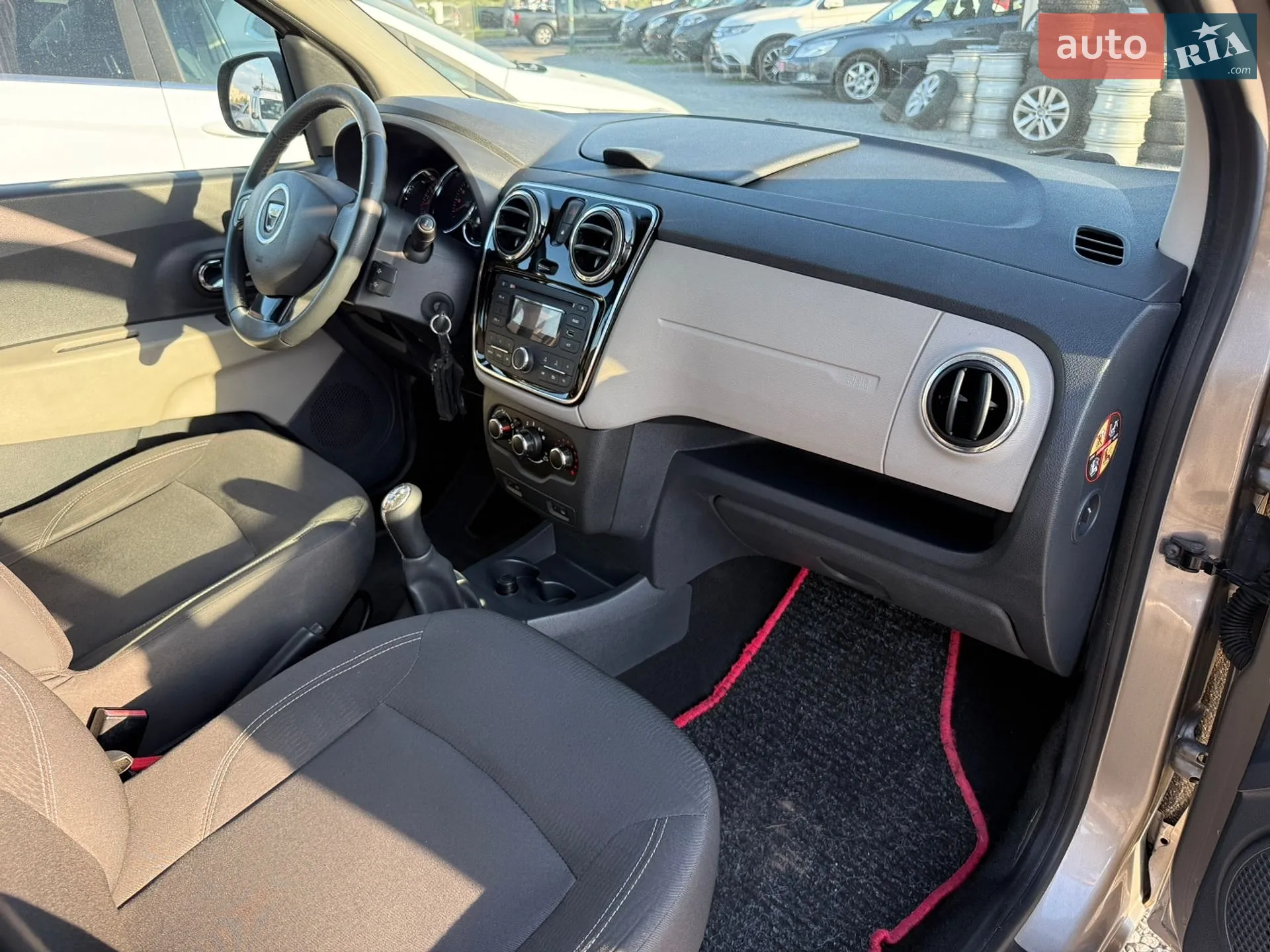 2012 Dacia Lodgy - мініатюра 13