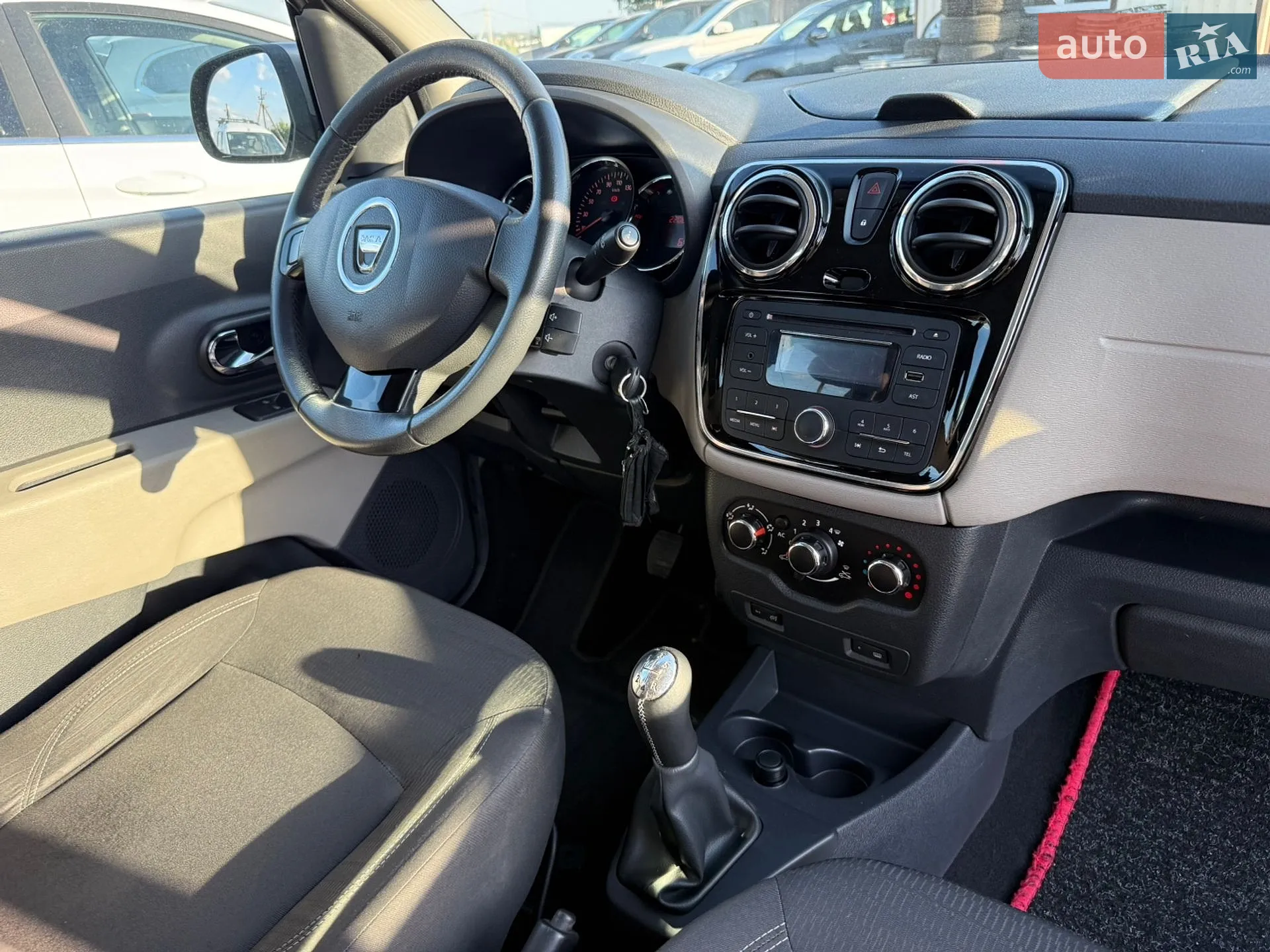 2012 Dacia Lodgy - мініатюра 15