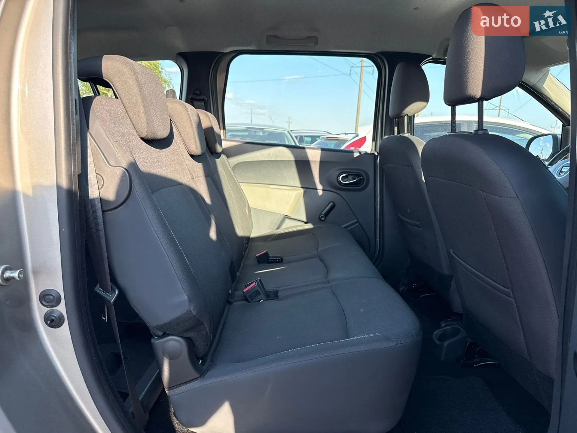2012 Dacia Lodgy - мініатюра 19