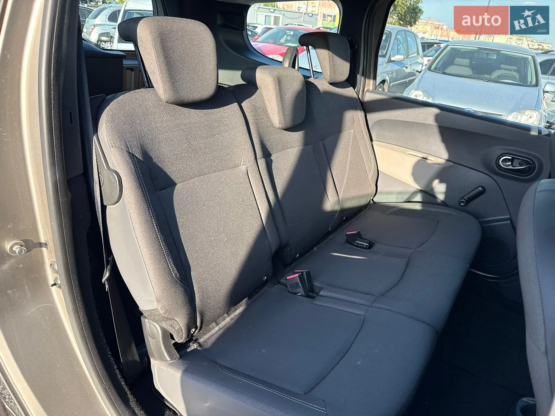 2012 Dacia Lodgy - мініатюра 20
