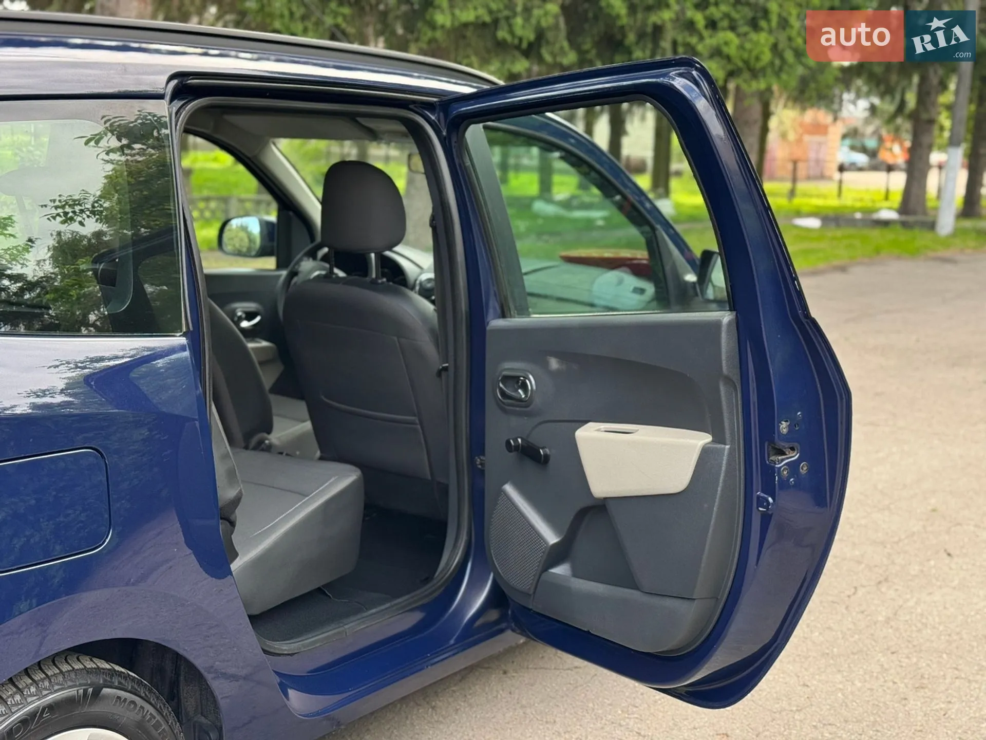 2013 Dacia Lodgy - мініатюра 18