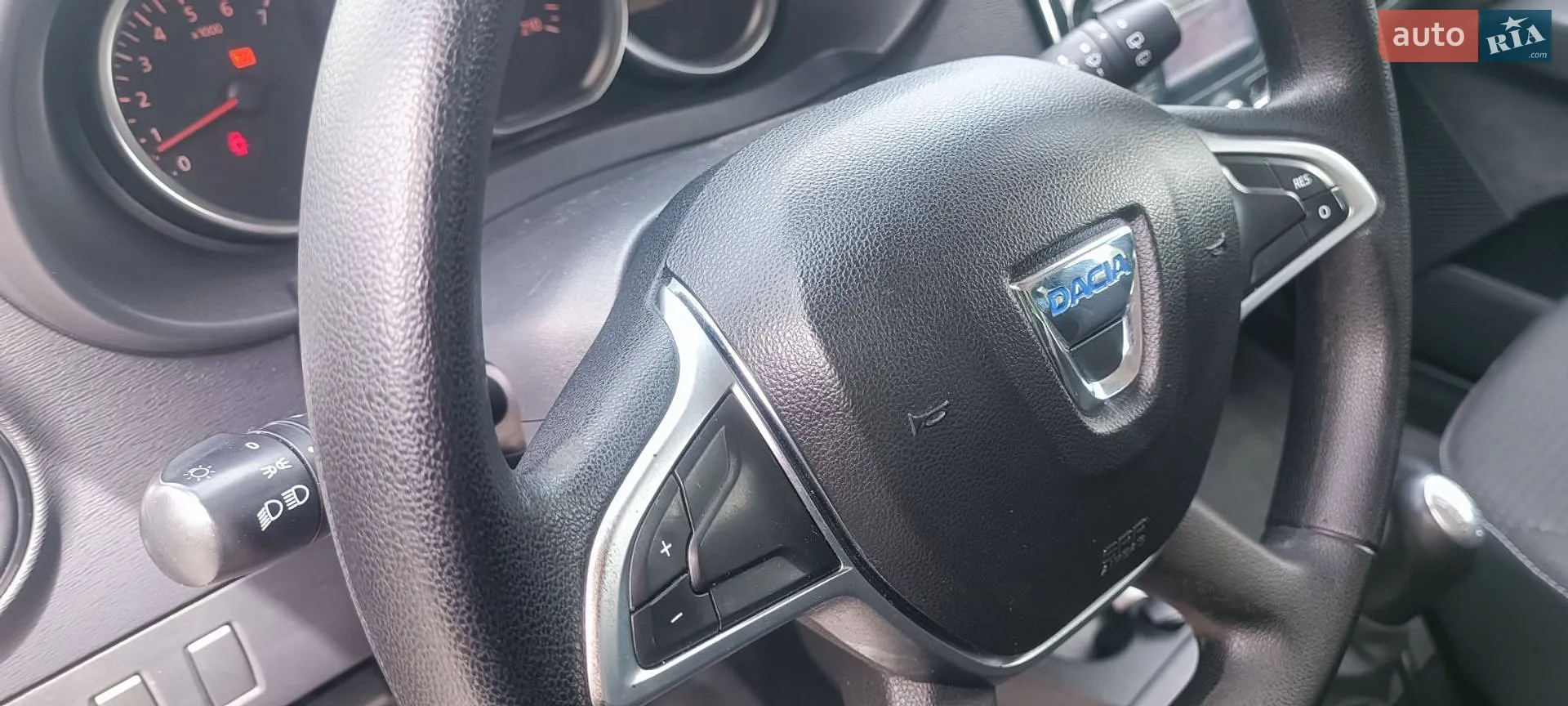 2018 Dacia Lodgy - мініатюра 19