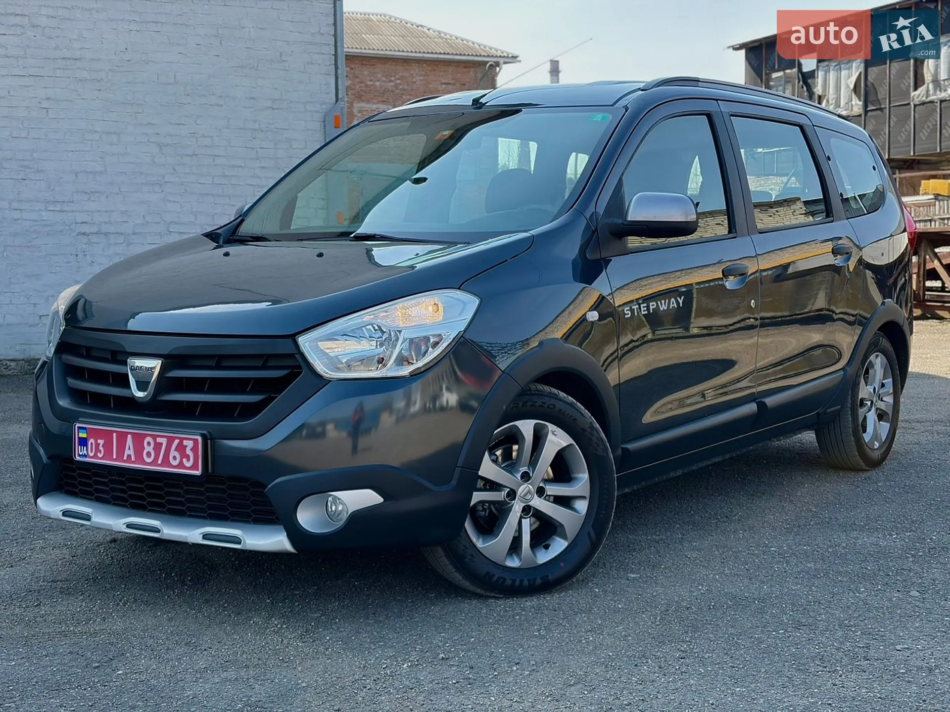 2015 Dacia Lodgy - фото 1