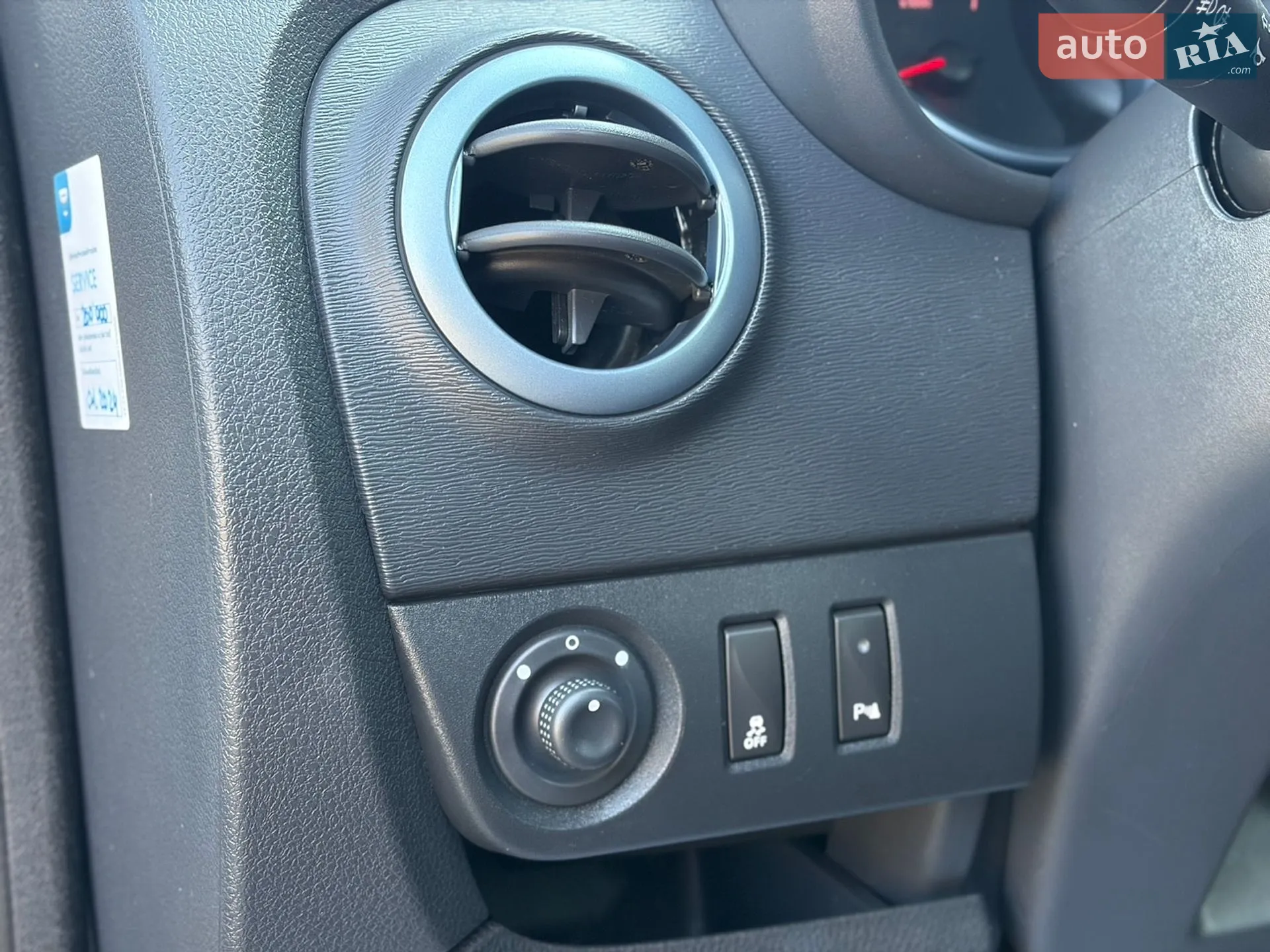 2015 Dacia Lodgy - мініатюра 24