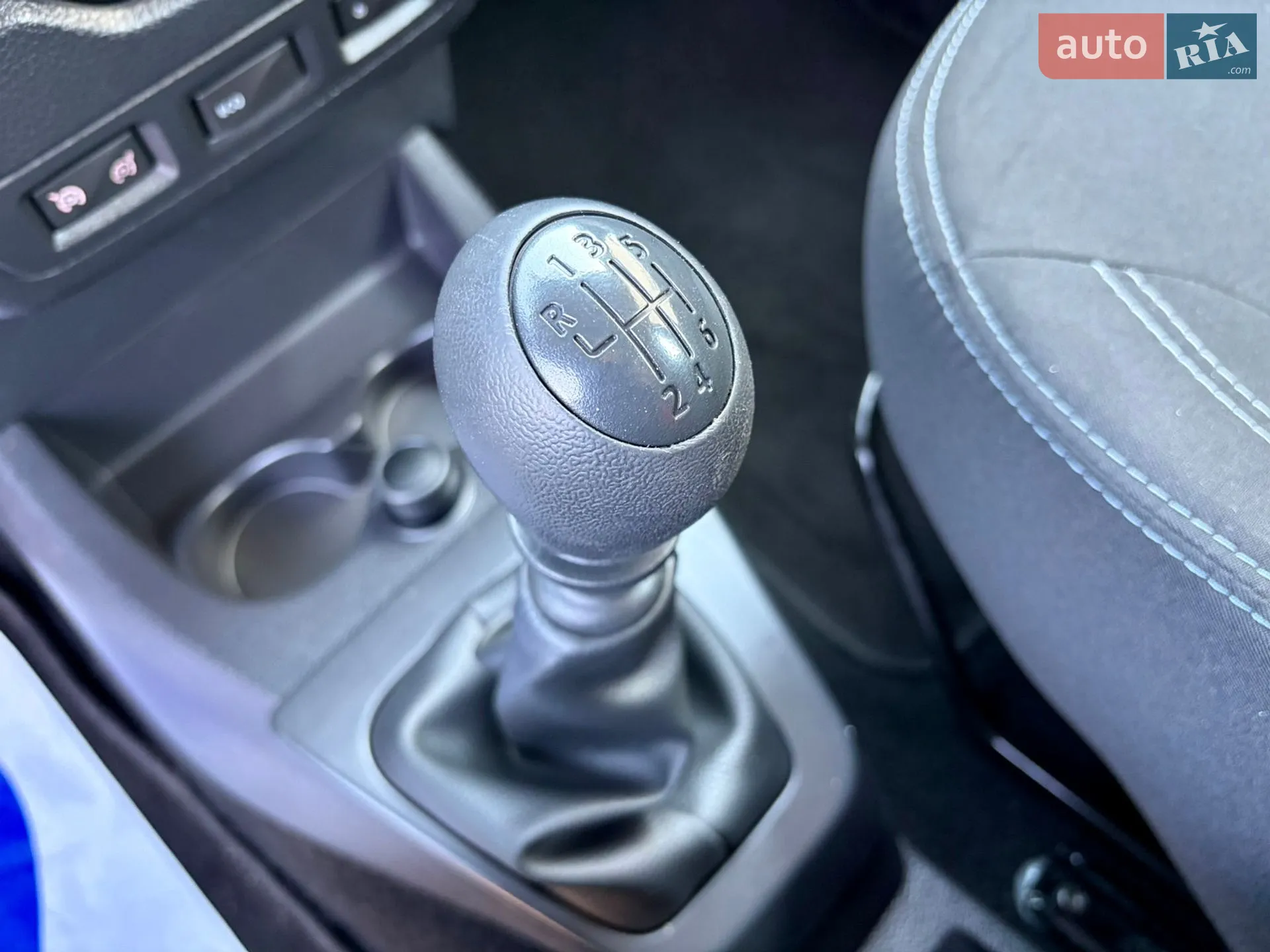 2015 Dacia Lodgy - мініатюра 34