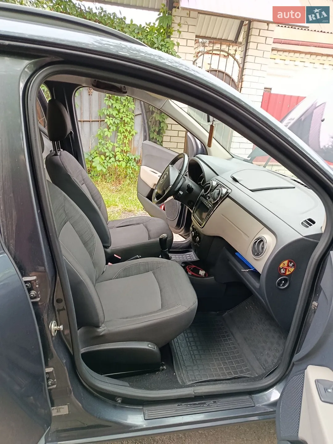 2013 Dacia Lodgy - мініатюра 12
