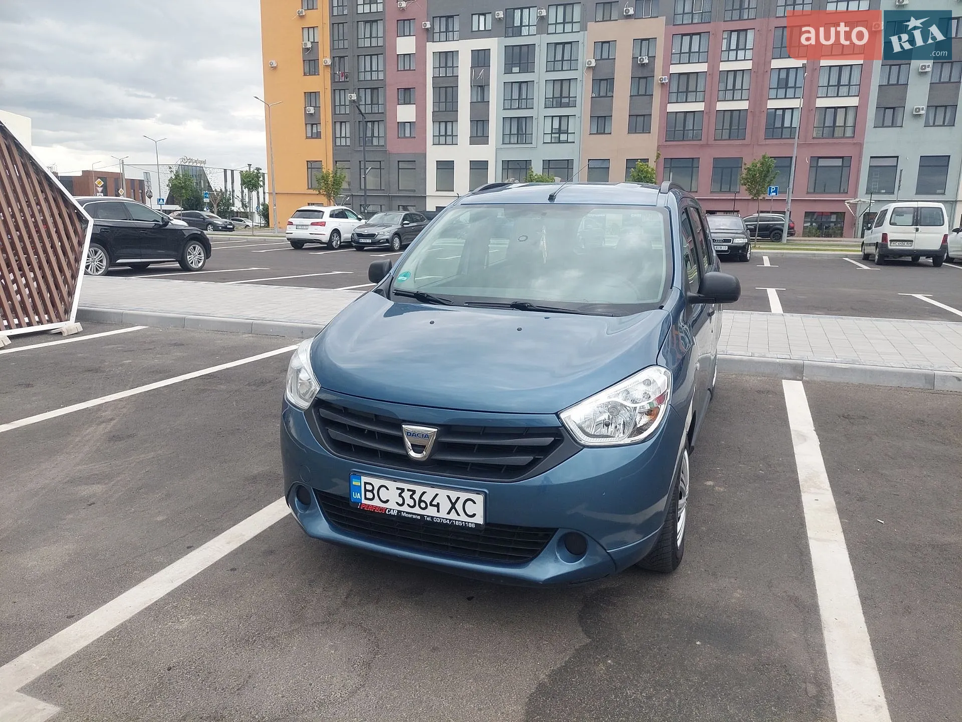 2013 Dacia Lodgy - мініатюра 2