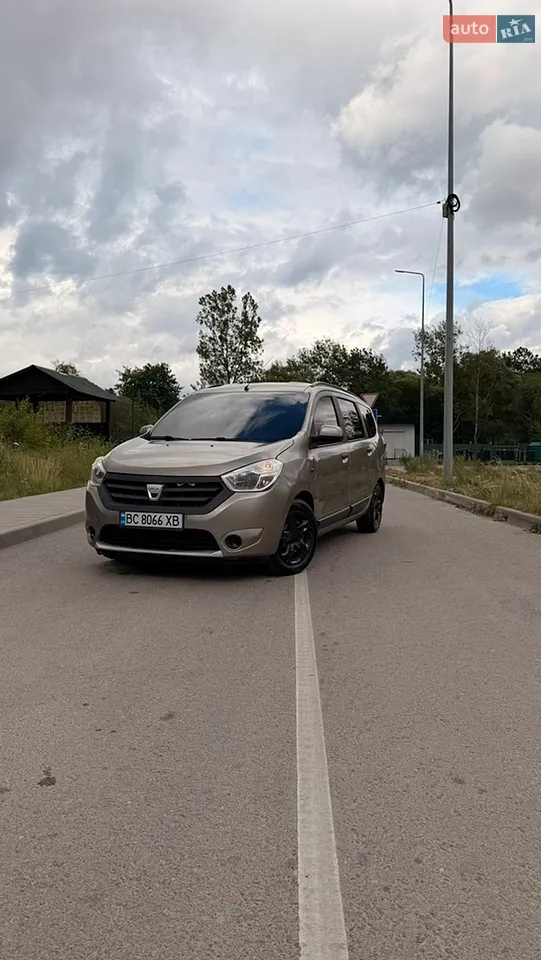 2013 Dacia Lodgy - мініатюра 24